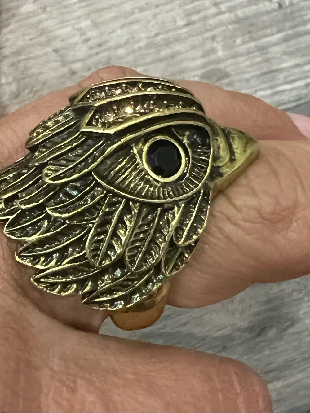 Kurt Geiger Jewelry Gold Ring Size 7 Eagle Head Crystal Pave Statement Ring